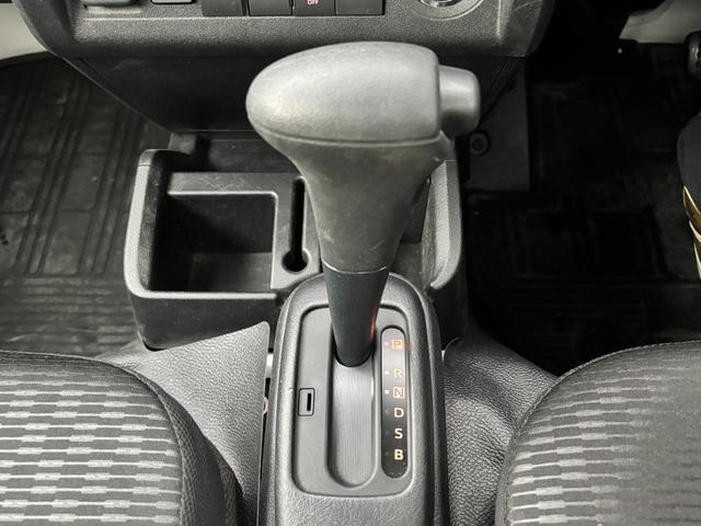 ハイゼットトラック エクストラ　１オーナー　禁煙　パート４ＷＤ　スマートキー　プッシュスタート　スマアシ　コーナーセンサー　オートライト　ＬＥＤフォグランプ　純正ラバーマット　ドアバイザー　荷台ゴムマット　作業灯　電格ミラー　三方開（10枚目）