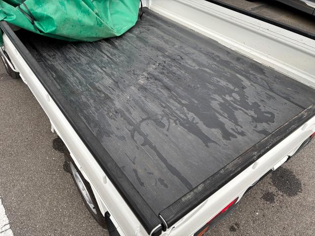 ハイゼットトラック エクストラ　１オーナー　禁煙　パート４ＷＤ　スマートキー　プッシュスタート　スマアシ　コーナーセンサー　オートライト　ＬＥＤフォグランプ　純正ラバーマット　ドアバイザー　荷台ゴムマット　作業灯　電格ミラー　三方開（16枚目）