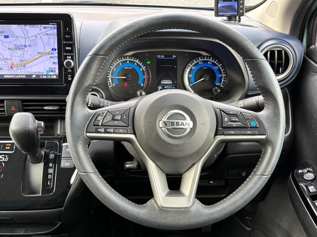 デイズ ハイウェイスター　Ｘ　プロパイロットエディション　禁煙　茶ルーフ　純正９型ナビ　アラウンドビュー　プロパイロット　フルセグＴＶ　ＢＴ音楽　前後ドラレコ　オートライト　ＬＥＤ　電動パーキング　オートホールド　プッシュスタート　スマートキー　純正１４ＡＷ（7枚目）