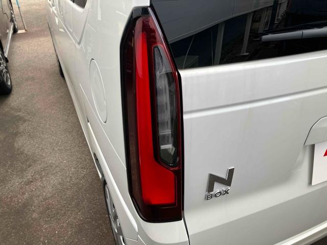 Ｎ－ＢＯＸ ベースグレード　届け出済み未使用車　バックカメラ　両側電動スライドドア　ナビ　ＴＶ　クリアランスソナー　オートクルーズコントロール　レーンアシスト　衝突被害軽減システム　オートライト　ＬＥＤヘッドランプ　スマートキー（16枚目）