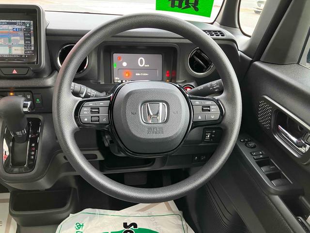 Ｎ－ＢＯＸカスタム ベースグレード　届け出済み未使用車　バックカメラ　両側スライド・片側電動　ナビ　ＴＶ　クリアランスソナー　オートクルーズコントロール　レーンアシスト　衝突被害軽減システム　オートライト　ＬＥＤヘッドランプ　エアロ（3枚目）