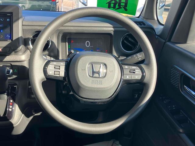 Ｎ－ＢＯＸカスタム ベースグレード　バックカメラ　両側スライド・片側電動　ディスプレイオーディオ　クリアランスソナー　オートクルーズコントロール　レーンアシスト　衝突被害軽減システム　オートライト　ＬＥＤヘッドランプ　スマートキ（3枚目）