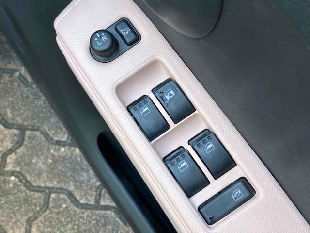 ミラココア ココアプラスＸ　ドライブレコーダー　ＥＴＣ　バックカメラ　ナビ　ＴＶ　ＬＥＤヘッドランプ　ヘッドライトウォッシャー　スマートキー　アイドリングストップ　電動格納ミラー　ベンチシート　ＣＶＴ　盗難防止システム　ＡＢＳ（37枚目）