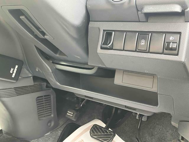 アルトラパン Ｇ　ＥＴＣ　スマートキー　アイドリングストップ　ベンチシート　ＣＶＴ　盗難防止システム　ＡＢＳ　ＣＤ　衝突安全ボディ　エアコン　パワーステアリング　パワーウィンドウ　運転席エアバッグ　助手席エアバッグ（8枚目）