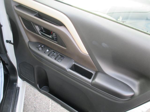 スペーシア 車いす移動車　ＨＹＢＲＩＤ　Ｘ　４ＷＤ　ＬＥＤヘッドライト　左側電動スライドドア・前後衝突被害軽減ブレーキ・両側電動スライドドア・ＬＥＤヘッドライト・踏み間違い抑制機能・キーレスプッシュスタート・スリムサーキュレーター（5枚目）