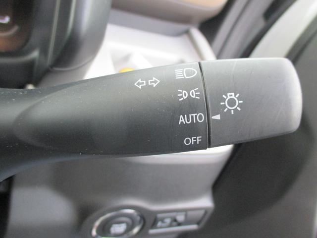 スペーシア 車いす移動車　ＨＹＢＲＩＤ　Ｘ　４ＷＤ　ＬＥＤヘッドライト　左側電動スライドドア・前後衝突被害軽減ブレーキ・両側電動スライドドア・ＬＥＤヘッドライト・踏み間違い抑制機能・キーレスプッシュスタート・スリムサーキュレーター（12枚目）