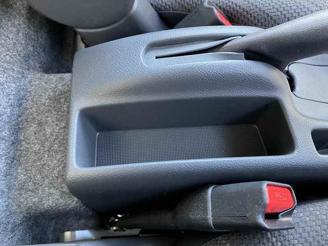 スーパーキャリイ スーパーキャリイ　Ｘリミテッド　５型　４ＷＤ　前後衝突被害軽減ブレーキ・踏み間違い抑制機能・ＬＥＤヘッドライト・フロントフォグランプ・オーバーヘッドコンソール・マニュアルエアコン（17枚目）