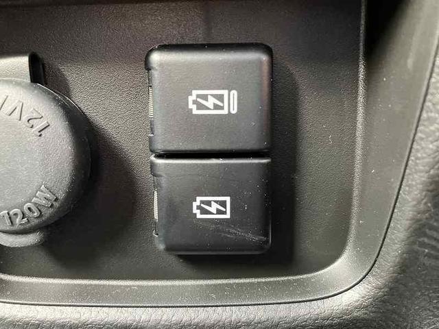 ＵＳＢソケット（Ｔｙｐｅ−Ａ，Ｔｙｐｅ−Ｃ）付きです！