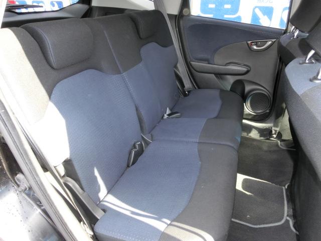 フィット Ｇ　ハイウェイエディション　１．３Ｇハイウェイエディション（14枚目）