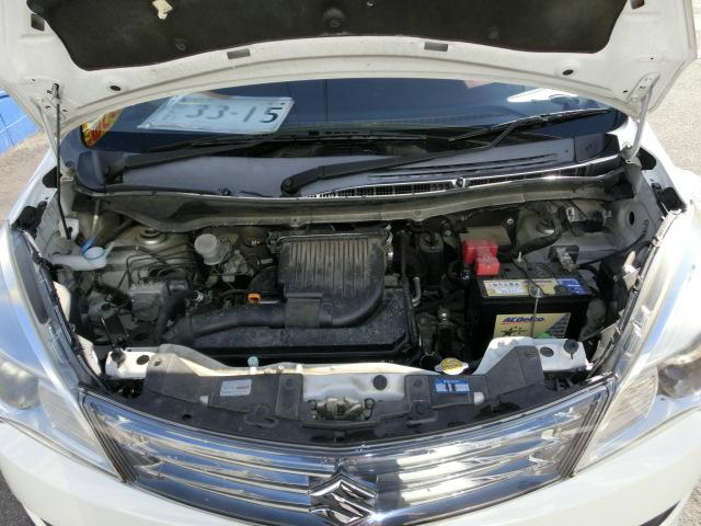 エンジンルームもクリーニング済みです！現車確認の際、気になる点があればお気軽に当社の整備スタッフまでお声かけください♪