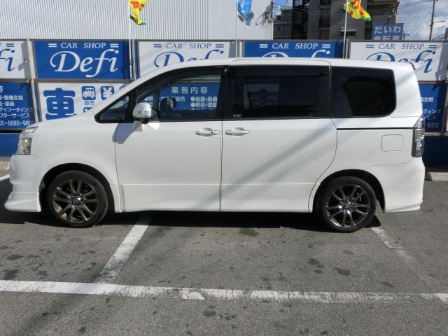 ヴォクシー ＺＳ　両側パワースライド　サンルーフ　Ｐスタート　ディスプレイオーディオ（5枚目）