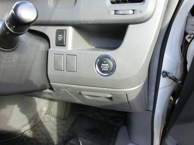 ヴォクシー ＺＳ　両側パワースライド　サンルーフ　Ｐスタート　ディスプレイオーディオ（11枚目）