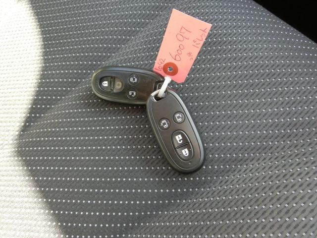 スイフト ＸＬ　コンパクトカー　ＳＤナビ　プッシュスタート　スマートキー　フルセグ地デジナビＴＶ　バックカメラ　オートエアコン　電動格納ミラー（21枚目）