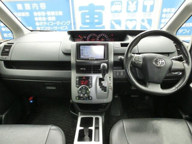 ヴォクシー ＺＳ　煌ＩＩ　両側パワスラ　ＳＤナビ　ＥＴＣ　後期（12枚目）