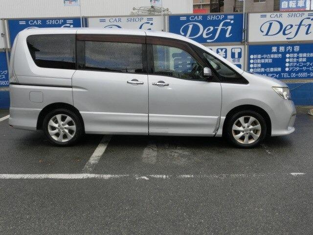 セレナ ハイウェイスター　両側スライド／ＳＤナビ／ＥＴＣ　（シルバー）（8枚目）