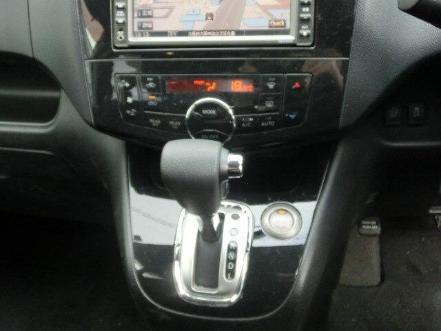 セレナ ハイウェイスター　両側スライド／ＳＤナビ／ＥＴＣ　（シルバー）（15枚目）