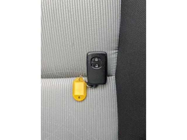 アクア Ｓ　スマナビＰＫＧ／ＳＤナビ／バックカメラ／Ｐスタート／ＨＶ（27枚目）