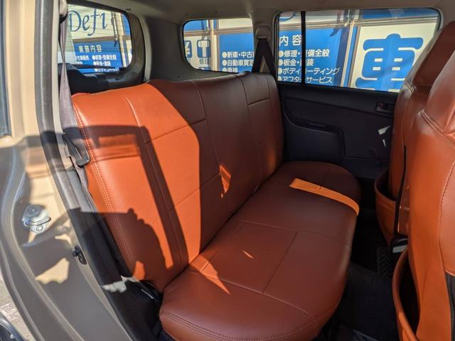 車内クリーニングにて綺麗に保たれております。納車時は再度クリーニングを致します。