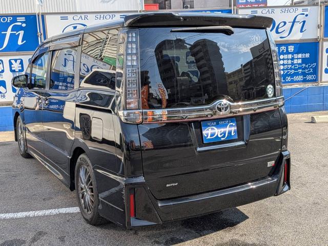 ヴォクシー ＺＳ　Ｇ’ｓ　パワースライド　トヨタセーフティセンス　ＬＥＤヘッドライト　ＳＤナビ　バックカメラ　ＥＴＣ　スマートキー（8枚目）