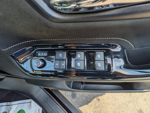 ヴォクシー ＺＳ　Ｇ’ｓ　パワースライド　トヨタセーフティセンス　ＬＥＤヘッドライト　ＳＤナビ　バックカメラ　ＥＴＣ　スマートキー（18枚目）