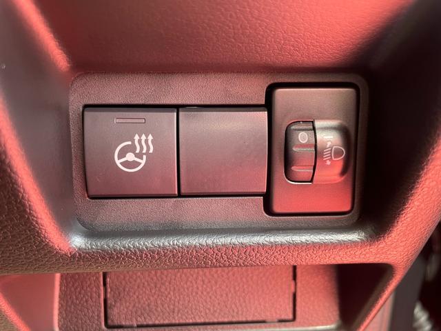 スペーシアカスタム ハイブリッドXS 届出済未使用車 両側パワースライドドア スズキセーフティーサポート ステアリングヒーター シートヒーター フルLEDヘッドライト(13枚目)