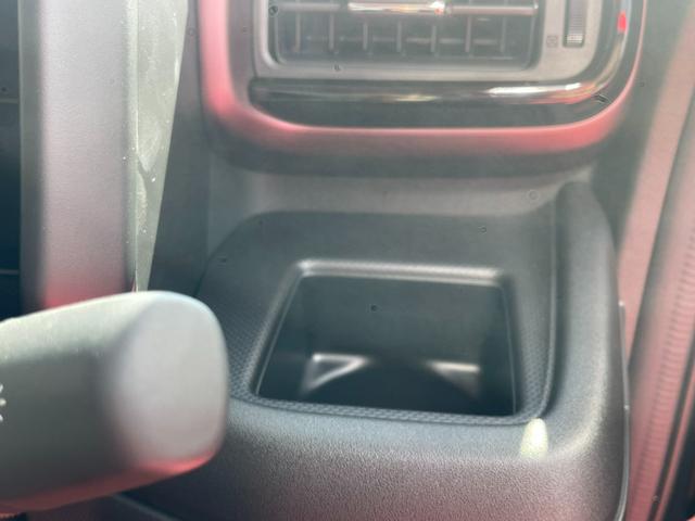 スペーシアカスタム ハイブリッドXS 届出済未使用車 両側パワースライドドア スズキセーフティーサポート ステアリングヒーター シートヒーター フルLEDヘッドライト(18枚目)