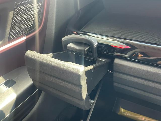 スペーシアカスタム ハイブリッドXS 届出済未使用車 両側パワースライドドア スズキセーフティーサポート ステアリングヒーター シートヒーター フルLEDヘッドライト(31枚目)