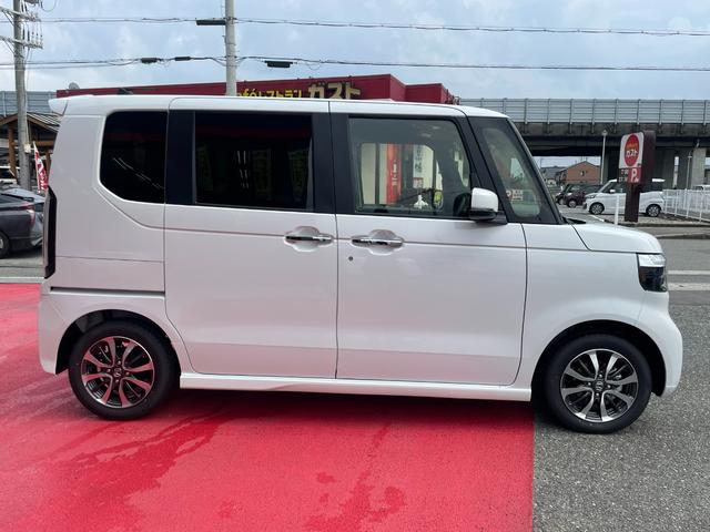 Ｎ－ＢＯＸカスタム ベースグレード　届出済未使用車　ホンダセンシング　オートハイビーム　シートヒーター　パワースライドドア　誤発進抑制機能（4枚目）