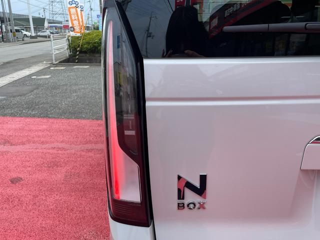 Ｎ－ＢＯＸカスタム ベースグレード　届出済未使用車　ホンダセンシング　オートハイビーム　シートヒーター　パワースライドドア　誤発進抑制機能（12枚目）