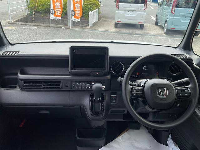 Ｎ－ＢＯＸカスタム ベースグレード　届出済未使用車　ホンダセンシング　オートハイビーム　シートヒーター　パワースライドドア　誤発進抑制機能（14枚目）
