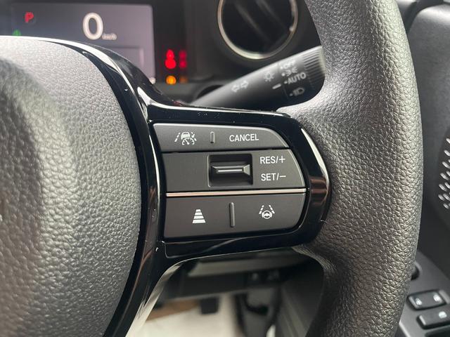 Ｎ－ＢＯＸカスタム ベースグレード　届出済未使用車　ホンダセンシング　オートハイビーム　シートヒーター　パワースライドドア　誤発進抑制機能（18枚目）