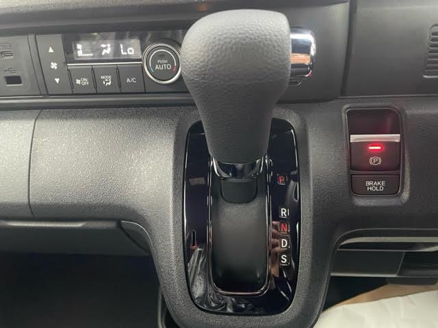 Ｎ－ＢＯＸカスタム ベースグレード　届出済未使用車　ホンダセンシング　オートハイビーム　シートヒーター　パワースライドドア　誤発進抑制機能（28枚目）