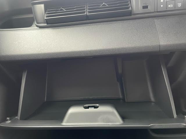 Ｎ－ＢＯＸカスタム ベースグレード　届出済未使用車　ホンダセンシング　オートハイビーム　シートヒーター　パワースライドドア　誤発進抑制機能（35枚目）