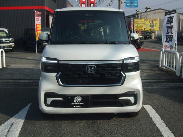 Ｎ－ＢＯＸカスタム ターボ　届出済未使用車　両側パワースライドドア　電動パーキングブレーキ　ブレーキホールド　ＬＥＤヘッドライト　前席シートヒーター　シートバックテーブル　純正１５インチアルミホイール（2枚目）