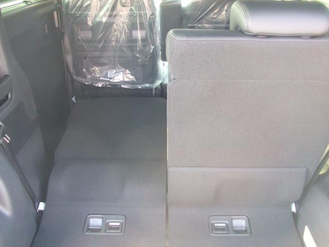 Ｎ－ＢＯＸカスタム ターボ　届出済未使用車　両側パワースライドドア　電動パーキングブレーキ　ブレーキホールド　ＬＥＤヘッドライト　前席シートヒーター　シートバックテーブル　純正１５インチアルミホイール（10枚目）