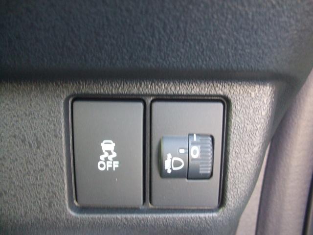 Ｎ－ＢＯＸカスタム ターボ　届出済未使用車　両側パワースライドドア　電動パーキングブレーキ　ブレーキホールド　ＬＥＤヘッドライト　前席シートヒーター　シートバックテーブル　純正１５インチアルミホイール（14枚目）