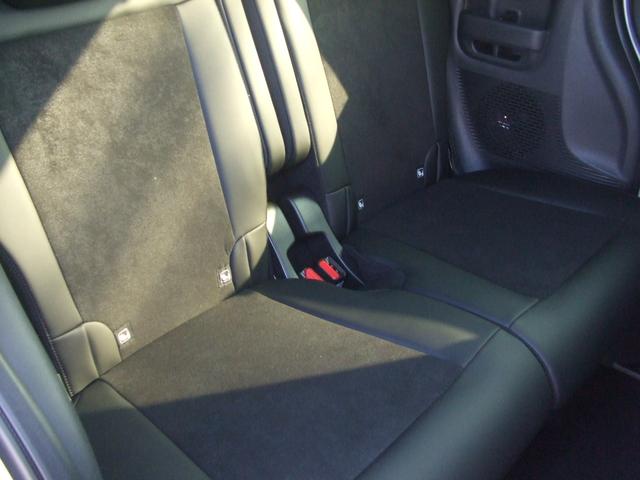 Ｎ－ＢＯＸカスタム ターボ　届出済未使用車　両側パワースライドドア　電動パーキングブレーキ　ブレーキホールド　ＬＥＤヘッドライト　前席シートヒーター　シートバックテーブル　純正１５インチアルミホイール（15枚目）