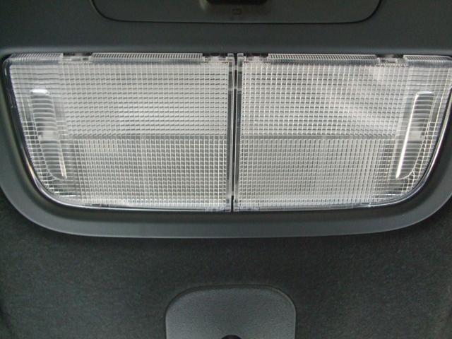 Ｎ－ＢＯＸカスタム ターボ　届出済未使用車　両側パワースライドドア　電動パーキングブレーキ　ブレーキホールド　ＬＥＤヘッドライト　前席シートヒーター　シートバックテーブル　純正１５インチアルミホイール（17枚目）