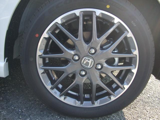 Ｎ－ＢＯＸカスタム ターボ　届出済未使用車　両側パワースライドドア　電動パーキングブレーキ　ブレーキホールド　ＬＥＤヘッドライト　前席シートヒーター　シートバックテーブル　純正１５インチアルミホイール（40枚目）