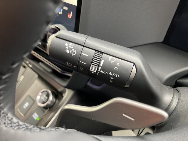 ＧＸ ＧＸ５５０　バージョンＬ　モデリスタ　マークレビンソンサウンド　パノラマルーフ　デジタルインナーミラー　ドライブレコーダー　ブラウン内装　２２インチアルミホイール　電動リアゲート　アダプティブクルーズコントロール　置くだけ充電（21枚目）