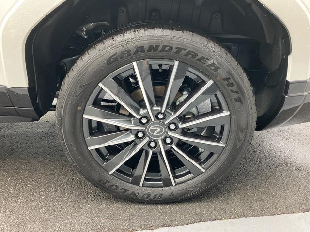 ＧＸ ＧＸ５５０　バージョンＬ　モデリスタ　マークレビンソンサウンド　パノラマルーフ　デジタルインナーミラー　ドライブレコーダー　ブラウン内装　２２インチアルミホイール　電動リアゲート　アダプティブクルーズコントロール　置くだけ充電（72枚目）