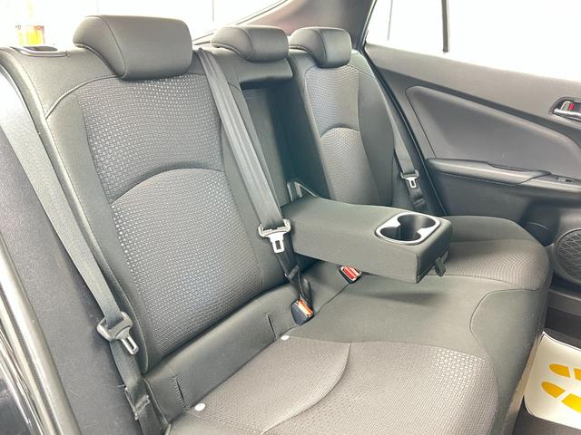 プリウス Ｓ　ガングリップコンビハンドル／１９インチＡＷ／バックカメラ／ビルトインＥＴＣ／クルーズコントロール／車線逸脱警報／トヨタセーフティセンス／Ｂｌｕｅｔｏｏｔｈ接続／エアロ／スモーク／ローダウン／イカリング（33枚目）