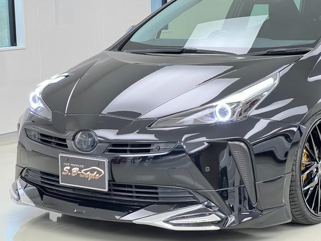プリウス Ｓ　ガングリップコンビハンドル／１９インチＡＷ／バックカメラ／ビルトインＥＴＣ／クルーズコントロール／車線逸脱警報／トヨタセーフティセンス／Ｂｌｕｅｔｏｏｔｈ接続／エアロ／スモーク／ローダウン／イカリング（43枚目）