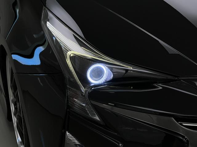 プリウス Ｓ　１９インチアルミホイール／バックカメラ／ビルトインＥＴＣ／ガングリップコンビハンドル／フルエアロ／スモークテール／フォグランプ／イカリング／ＬＥＤヘッドライト／プッシュスタート／純正ナビ／ローダウン（40枚目）