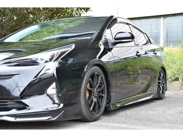 プリウス S バックカメラ/ビルトインETC/Bluetooth接続/フォグランプ/アルミホイール/ガングリップコンビハンドル/エアロ/イカリング/スモークテール/キーレス連動ドアミラー/ローダウン/AUTOライト(55枚目)