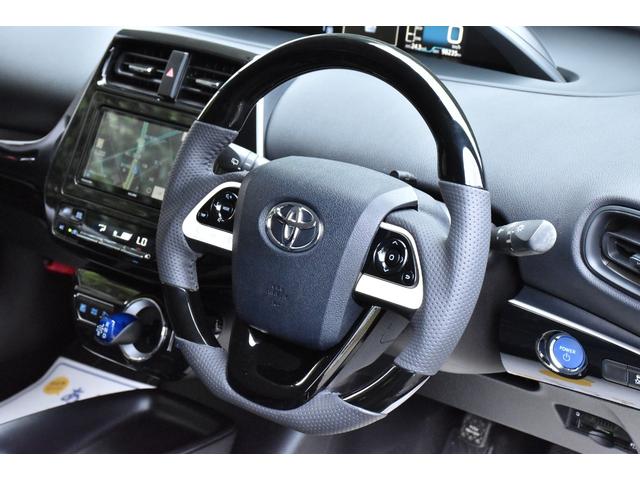 プリウス S バックカメラ/ビルトインETC/Bluetooth接続/フォグランプ/アルミホイール/ガングリップコンビハンドル/エアロ/イカリング/スモークテール/キーレス連動ドアミラー/ローダウン/AUTOライト(63枚目)