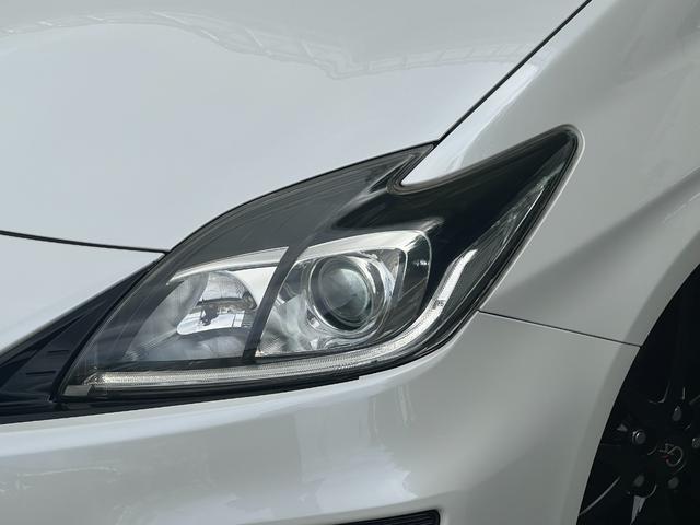 プリウス Sツーリングセレクション・G’s 新品タイヤ/純正7インチナビ/バックカメラ/ビルトインETC/TZフロントドラレコ/LED BEAM/HIDヘッドライト/フォグランプ/CD/DVD/Bluetooth/SD/フルセグTV/スペアキー(10枚目)