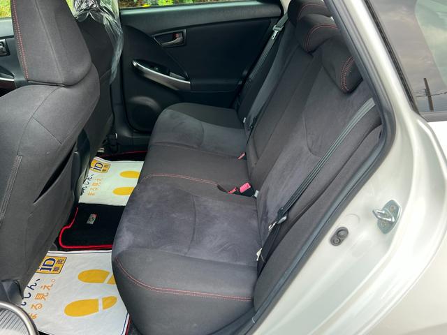 プリウス Sツーリングセレクション・G’s 新品タイヤ/純正7インチナビ/バックカメラ/ビルトインETC/TZフロントドラレコ/LED BEAM/HIDヘッドライト/フォグランプ/CD/DVD/Bluetooth/SD/フルセグTV/スペアキー(27枚目)