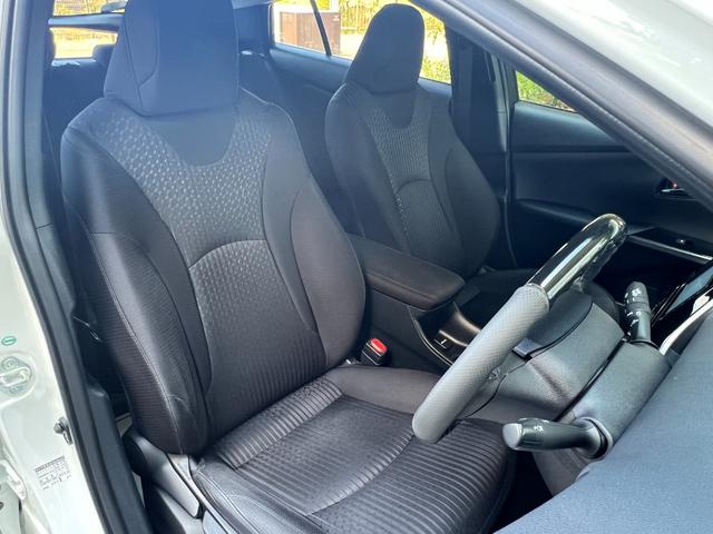 プリウス Ｓ　ガングリップコンビハンドル／アルミホイール／バックカメラ／ビルトインＥＴＣ／キーレス連動ドアミラー／ＡＵＴＯライト／ローダウン／エアロ／カスタム／ＬＥＤヘッドライト／スモーク／ＣＤ再生／スマートキー（16枚目）