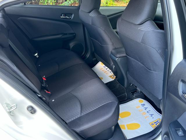 プリウス Ｓ　ガングリップコンビハンドル／アルミホイール／バックカメラ／ビルトインＥＴＣ／キーレス連動ドアミラー／ＡＵＴＯライト／ローダウン／エアロ／カスタム／ＬＥＤヘッドライト／スモーク／ＣＤ再生／スマートキー（25枚目）